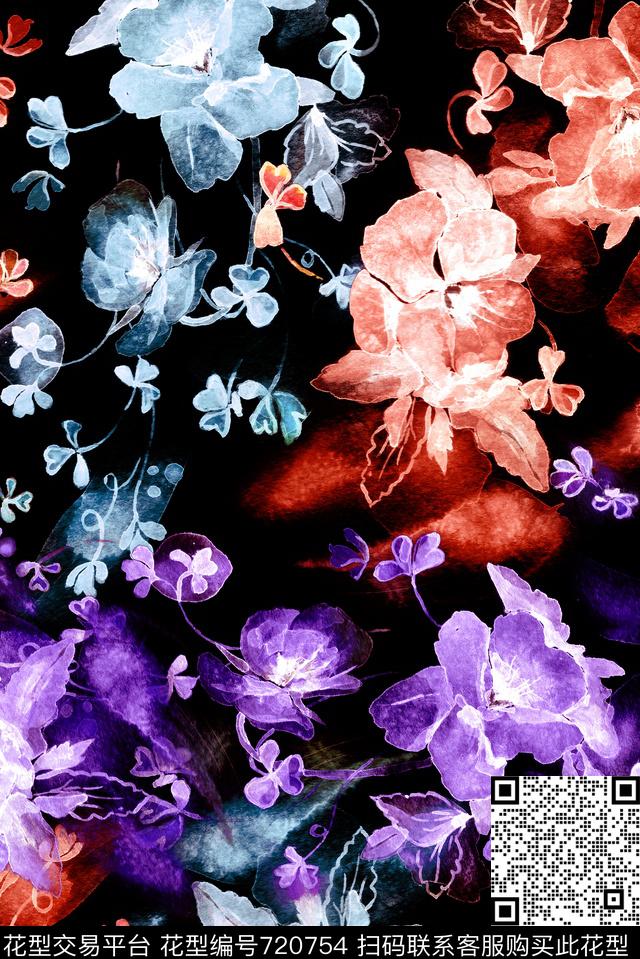 鲜艳手绘五彩花卉.jpg - 720754 - 鲜艳 手绘 五彩 - 数码印花花型 － 女装花型设计 － 瓦栏
