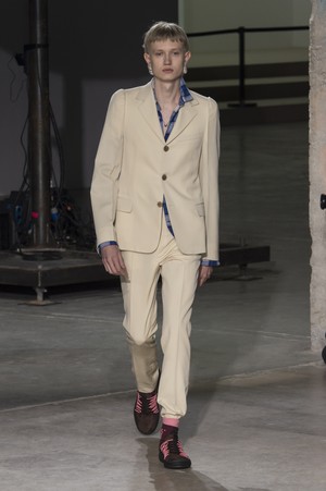 15_Lanvin_original_lvn_prs_aw17_043.jpg