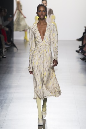 12_Prabal_Gurung_original_pgg_ny_aw17_034.jpg