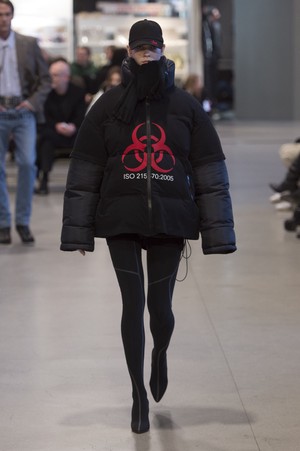 24_Vêtements_original_vtm_FW17_048.jpg