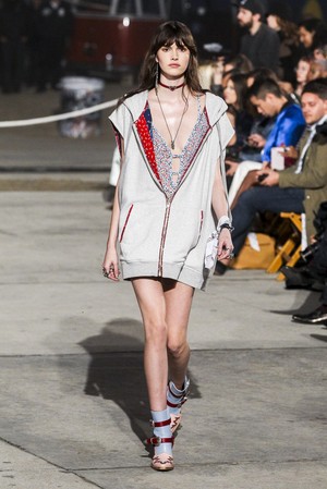 46_Tommy_Hilfiger_original_hfg_ss17_094.jpg