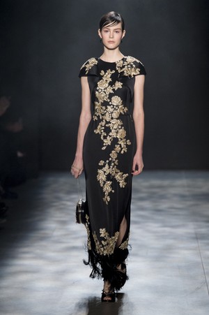 20_Marchesa_original_mhs_ny_aw17_059.jpg