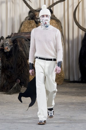19_Walter_Van_Beirendonck_original_nck_prs_aw17_037.jpg