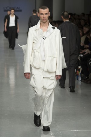 093_Central_Saint_Martins_original_ccsm_ldn_aw17_185.jpg