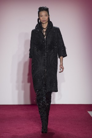 16_Naeem_Khan_original_nkh_ny_aw17_031.jpg