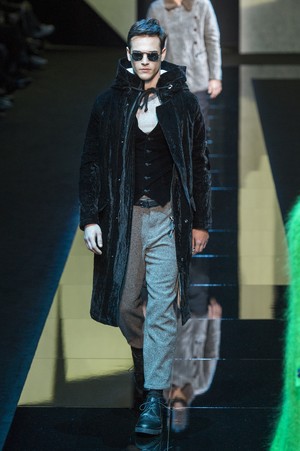 86_Giorgio_Armani_original_arm_mln_aw17_259.jpg
