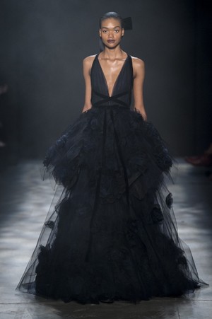 35_Marchesa_original_mhs_ny_aw17_104.jpg