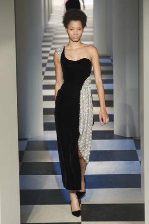 48_Oscar_de_la_Renta_original_osc_ny_aw17_143.jpg