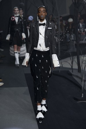 48_Thom_Browne_original_tbw_ny_aw17_148.jpg