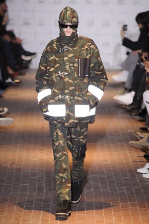 24_Palm_Angels_original_pag_mln_aw17_047.jpg