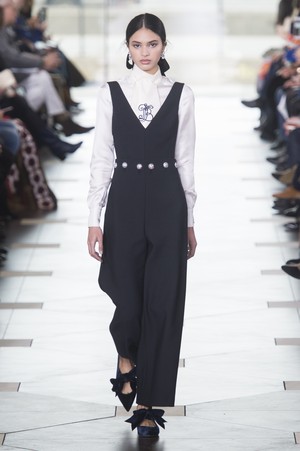 36_Tory_Burch_original_tbr_ny_aw17_108.jpg