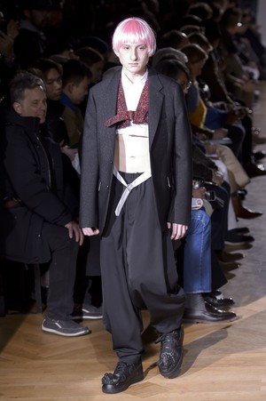 01_Comme_des_Garçons_Homme_Plus_original_ghp_prs_aw17_001.jpg