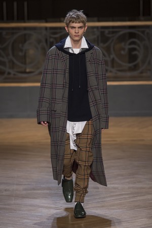 37_Wooyoungmi_original_wym_aw17_074.jpg