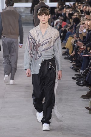 17_Louis_Vuitton_original_vui_prs_aw17_050.jpg