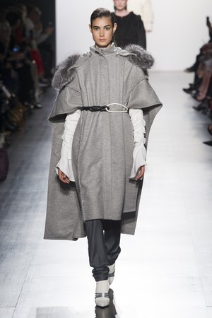 02_Prabal_Gurung_original_pgg_ny_aw17_005.jpg