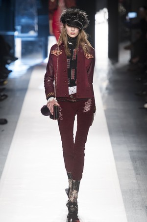 16_Desigual_original_dgl_ny_aw17_031.jpg