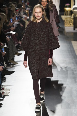 39_Badgley_Mischka_original_mch_ny_aw17_112.jpg