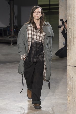 32_Lanvin_original_lvn_prs_aw17_094.jpg