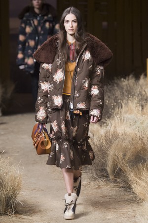 31_Coach_original_coa_ny_aw17_062.jpg