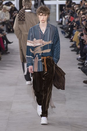 31_Louis_Vuitton_original_vui_prs_aw17_092.jpg
