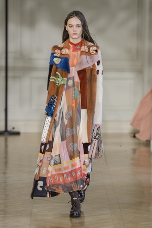 47_Valentino_original_val_prs_aw17_139.jpg