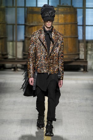 16_DSquared2_original_dsq_mln_aw17_048.jpg