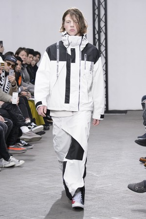 27_Facetasm_original_fctm_prs_aw17_053.jpg