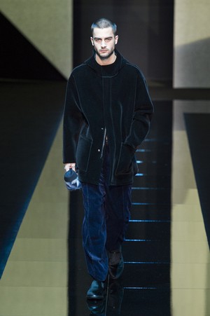 50_Giorgio_Armani_original_arm_mln_aw17_150.jpg