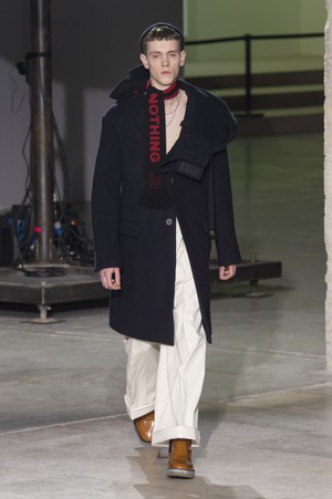 01_Lanvin_original_lvn_prs_aw17_001.jpg