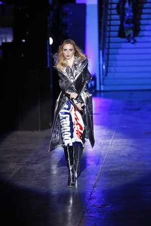 32_Chi_Zhang_original_chzh_ny_aw17_039.jpg