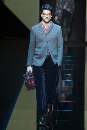 21_Giorgio_Armani_original_arm_mln_aw17_063.jpg