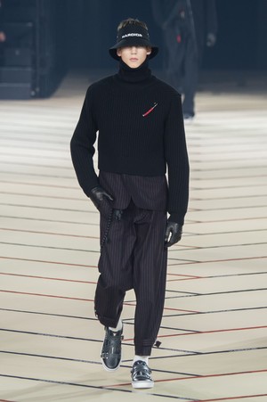 06_Dior_Homme_original_dioh_aw17_017.jpg