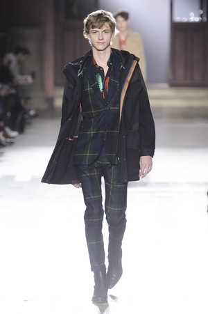 03_Paul_Smith_original_smi_prs_aw17_008.jpg