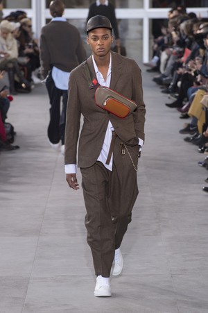 23_Louis_Vuitton_original_vui_prs_aw17_068.jpg