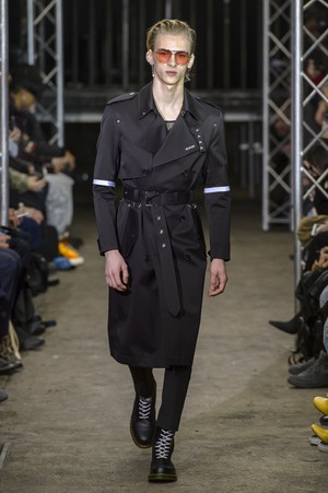 01_Icosae_original_ico_prs_aw17_002.jpg