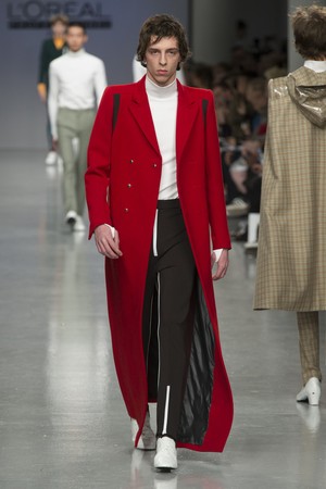 037_Central_Saint_Martins_original_ccsm_ldn_aw17_073.jpg