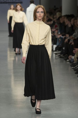 098_Central_Saint_Martins_original_ccsm_ldn_aw17_195.jpg