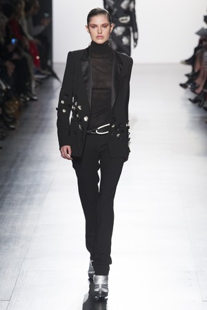 24_Prabal_Gurung_original_pgg_ny_aw17_071.jpg