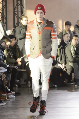 33_Junya_Watanabe_original_wat_aw17_097.jpg