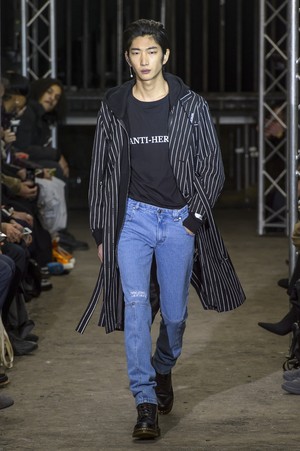 20_Icosae_original_ico_prs_aw17_040.jpg
