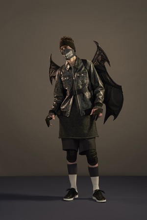 26_Undercover_original_und_aw17_026.jpg