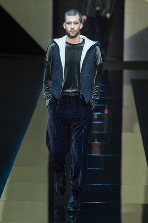 29_Giorgio_Armani_original_arm_mln_aw17_087.jpg