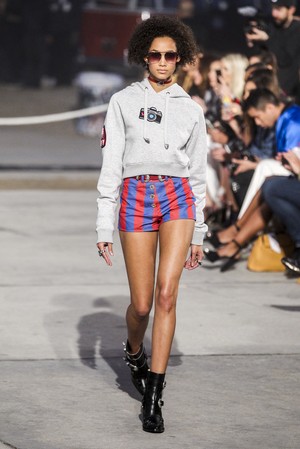 19_Tommy_Hilfiger_original_hfg_ss17_040.jpg