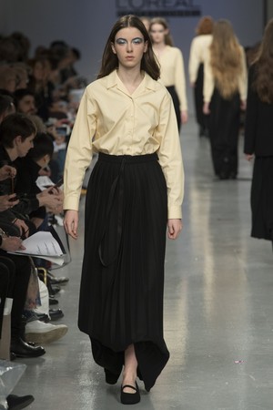 103_Central_Saint_Martins_original_ccsm_ldn_aw17_205.jpg
