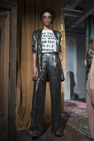 25_Alice_+_Olivia_original_aov_ny_aw17_049.jpg