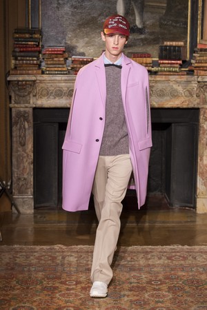 12_Valentino_original_val_prs_aw17_034.jpg