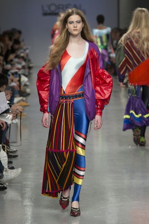 029_Central_Saint_Martins_original_ccsm_ldn_aw17_057.jpg