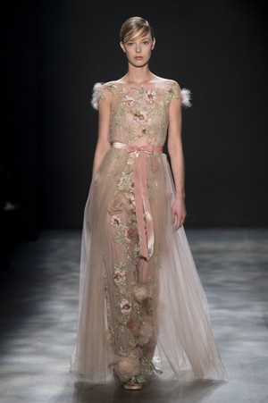 14_Marchesa_original_mhs_ny_aw17_041.jpg