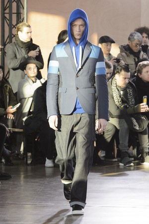 35_Junya_Watanabe_original_wat_aw17_104.jpg
