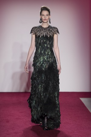 20_Naeem_Khan_original_nkh_ny_aw17_039.jpg